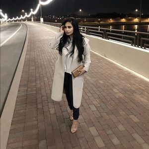 Meet your Posher, Erendira